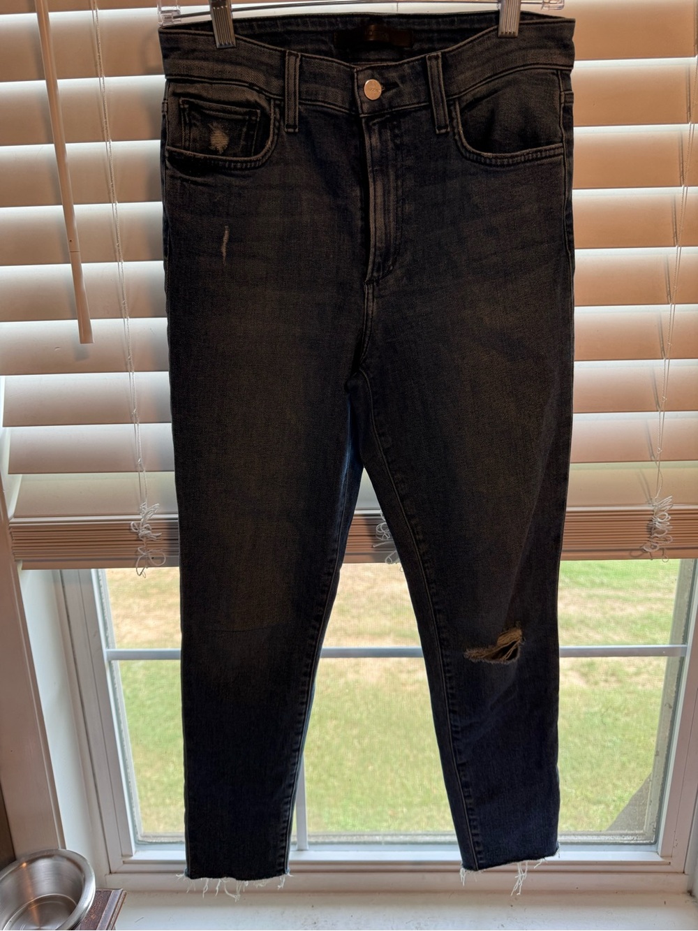 Joe’s Jeans The Charlie High Rise Skinny Crop Jeans Size 28